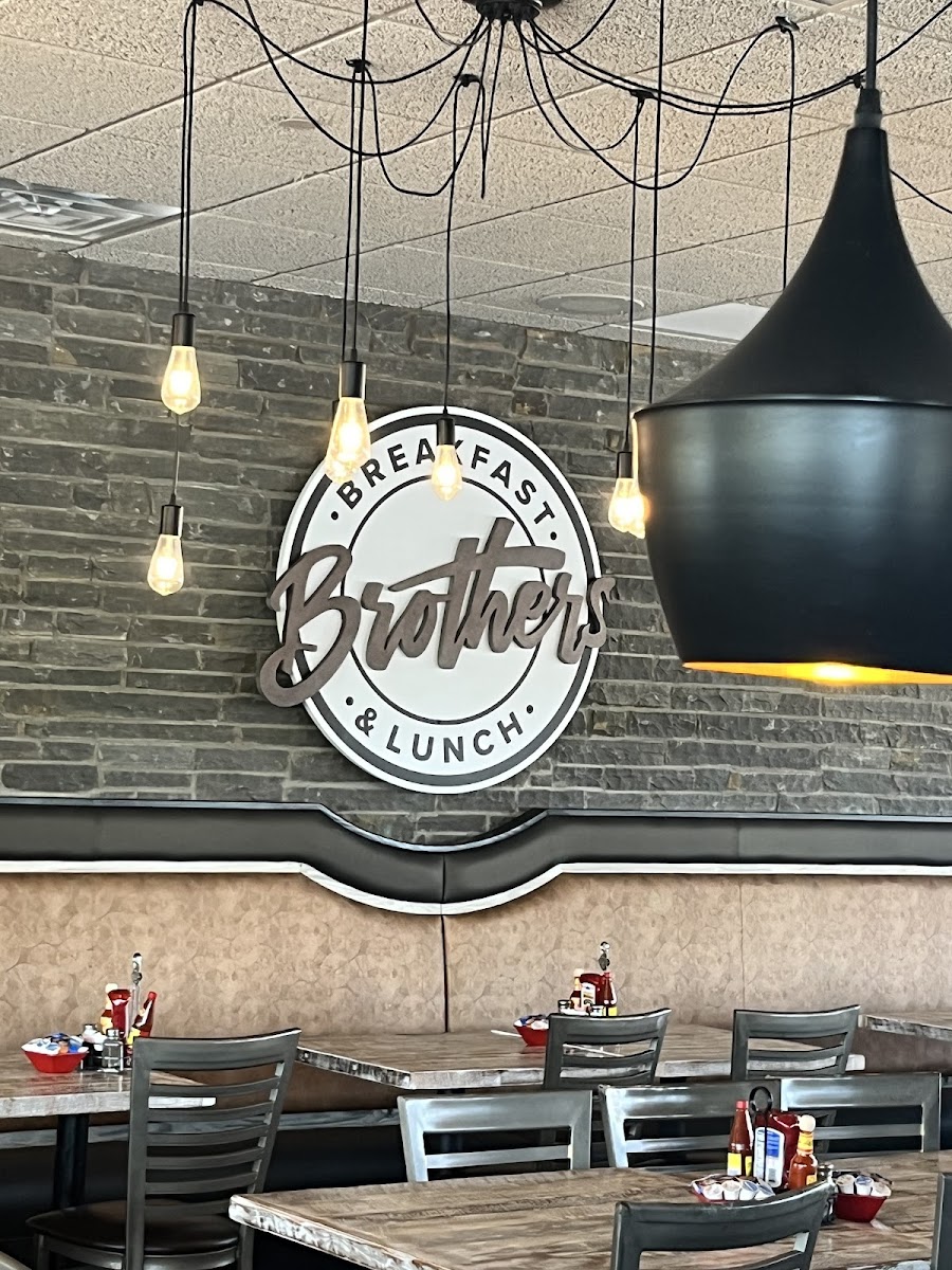 Brothers Breakfast & Lunch